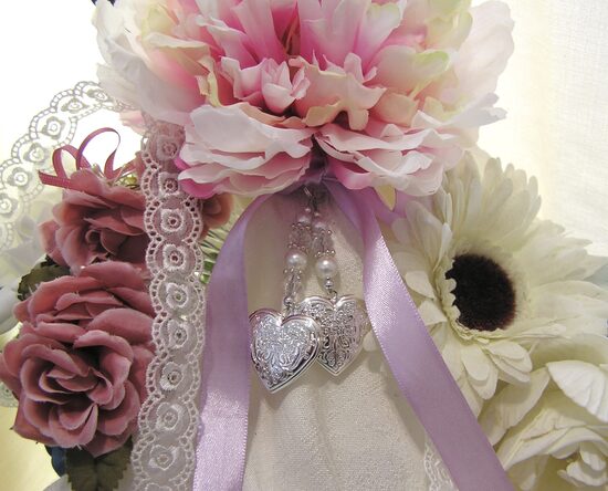 Overlapping Hearts Bridal Bouquet Memory Charm 2 lockets can hold 4 photos