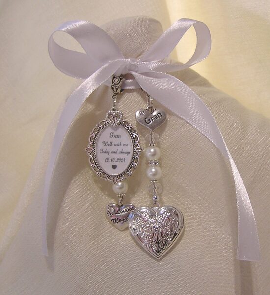 Gran personalised in loving memory bouquet charm locket